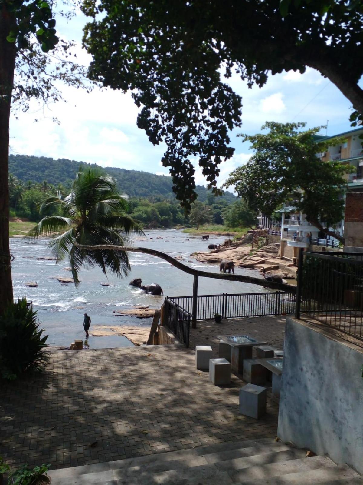 The Villa Sun Shine Batepola  Экстерьер фото